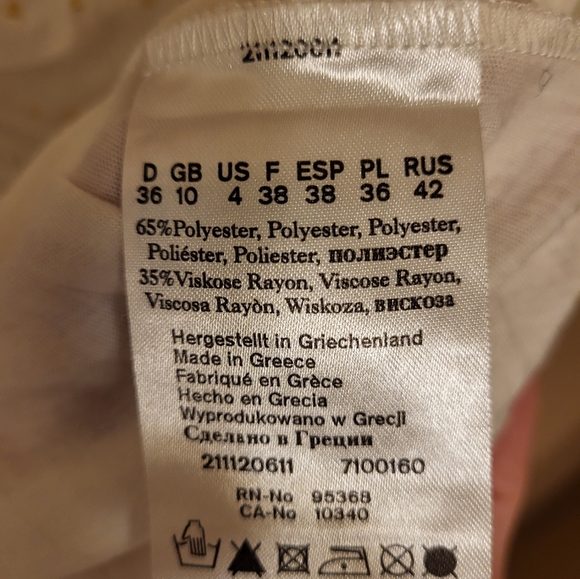 Olsen. Sleeveless v-neck jersey blouse. Cream. Med. - Picture 3 of 6